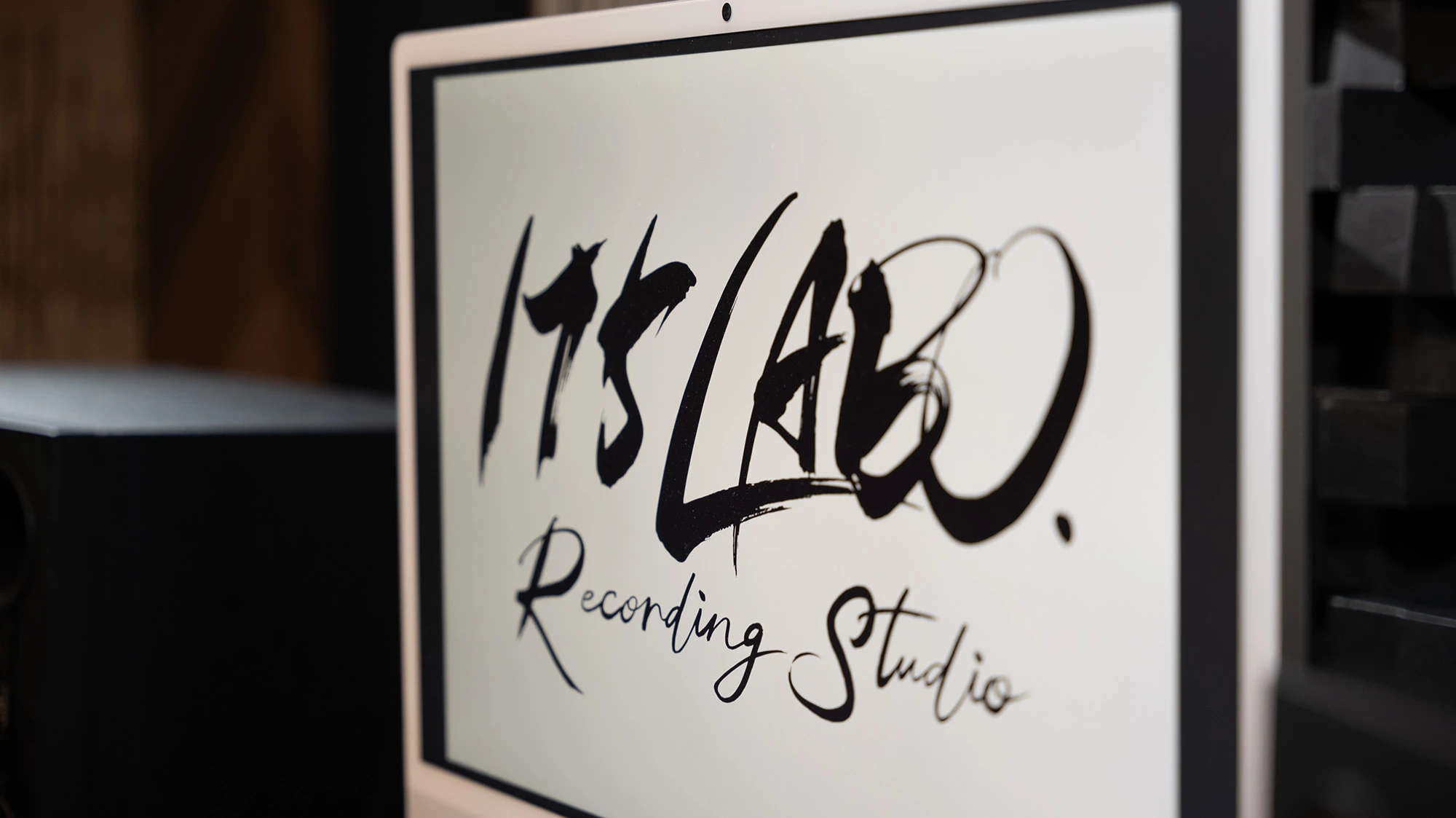 Studio gallery photo 05