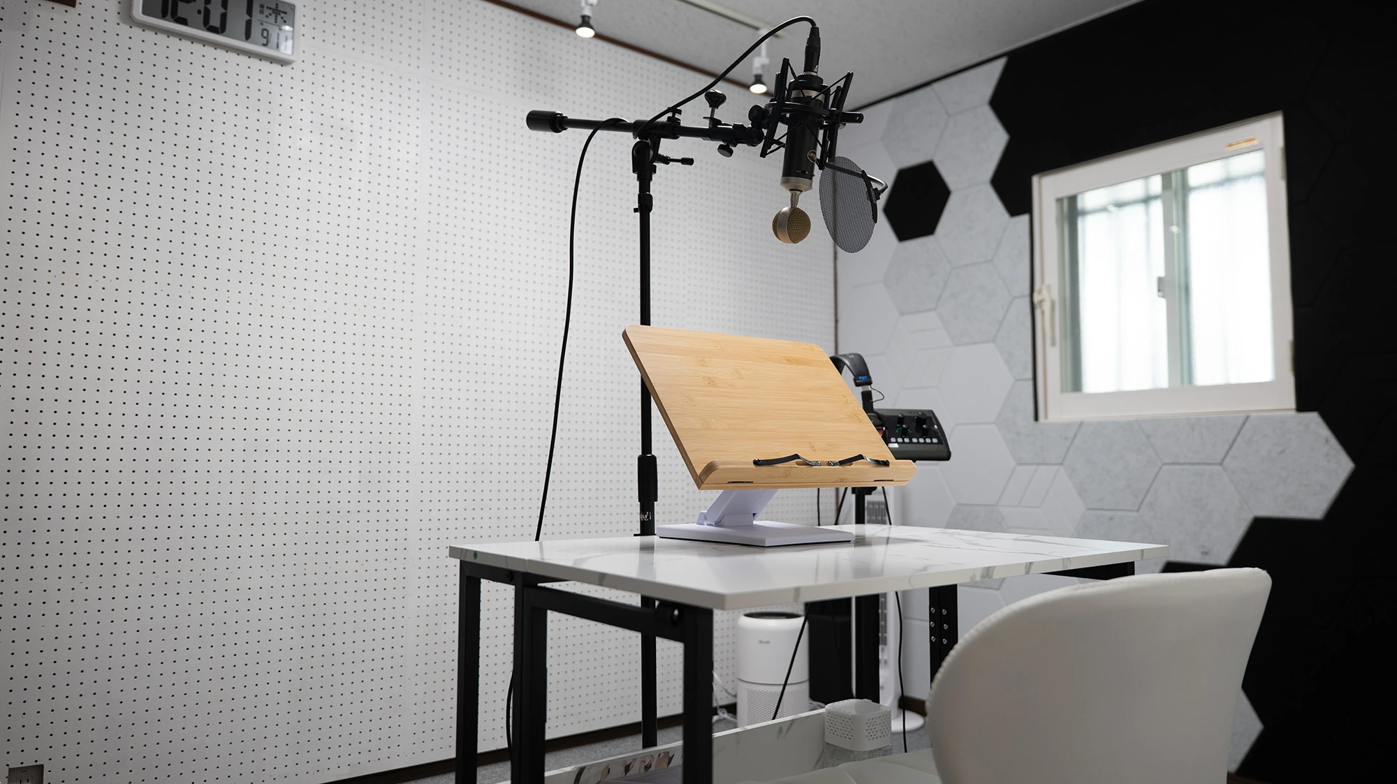 Studio gallery photo 11