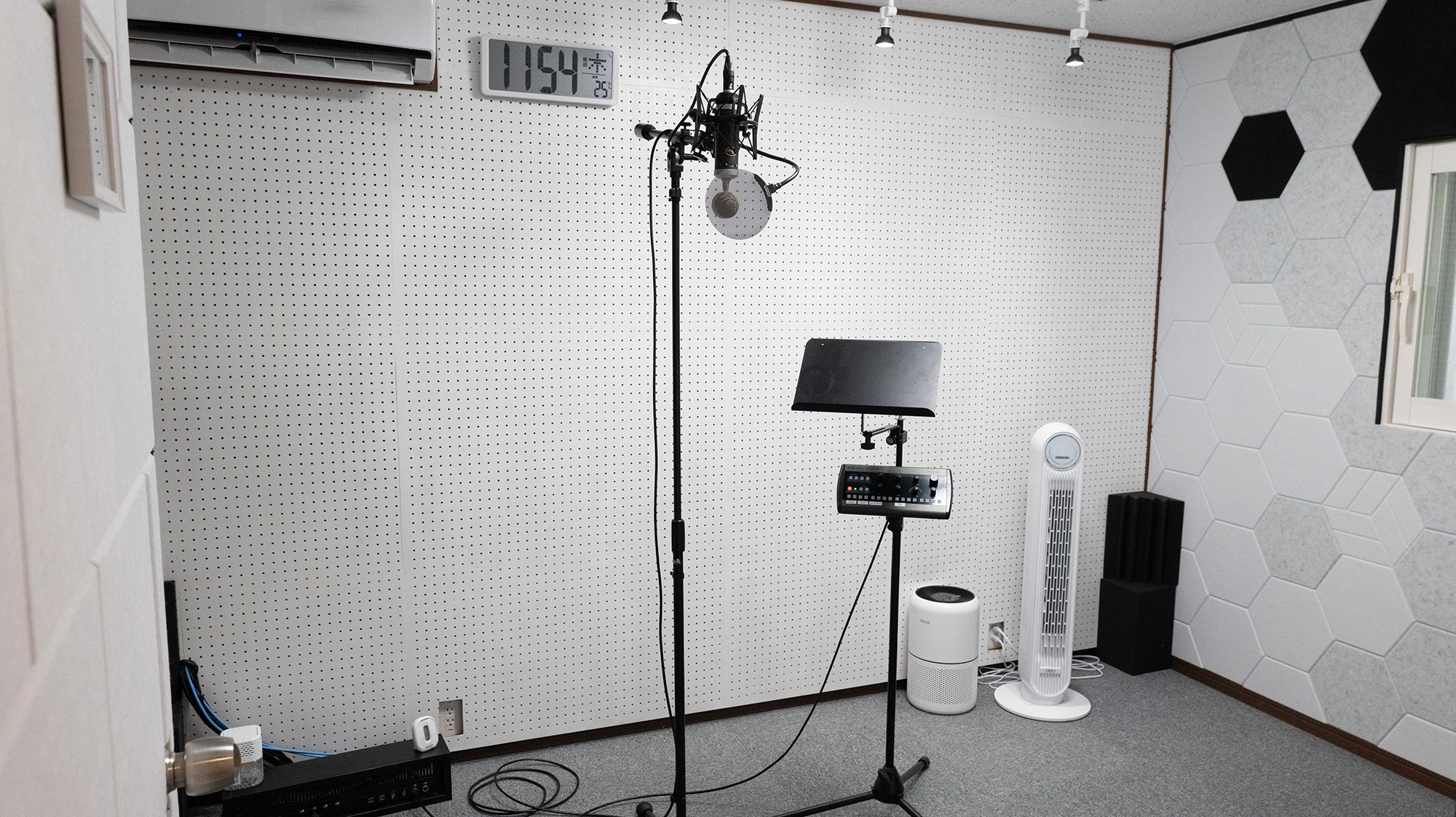 Studio gallery photo 10